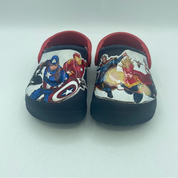 CROCS Avengers Marvel Blue Classic Slip On Clogs Child Toddler size 9 Super Hero - Picture 10 of 10